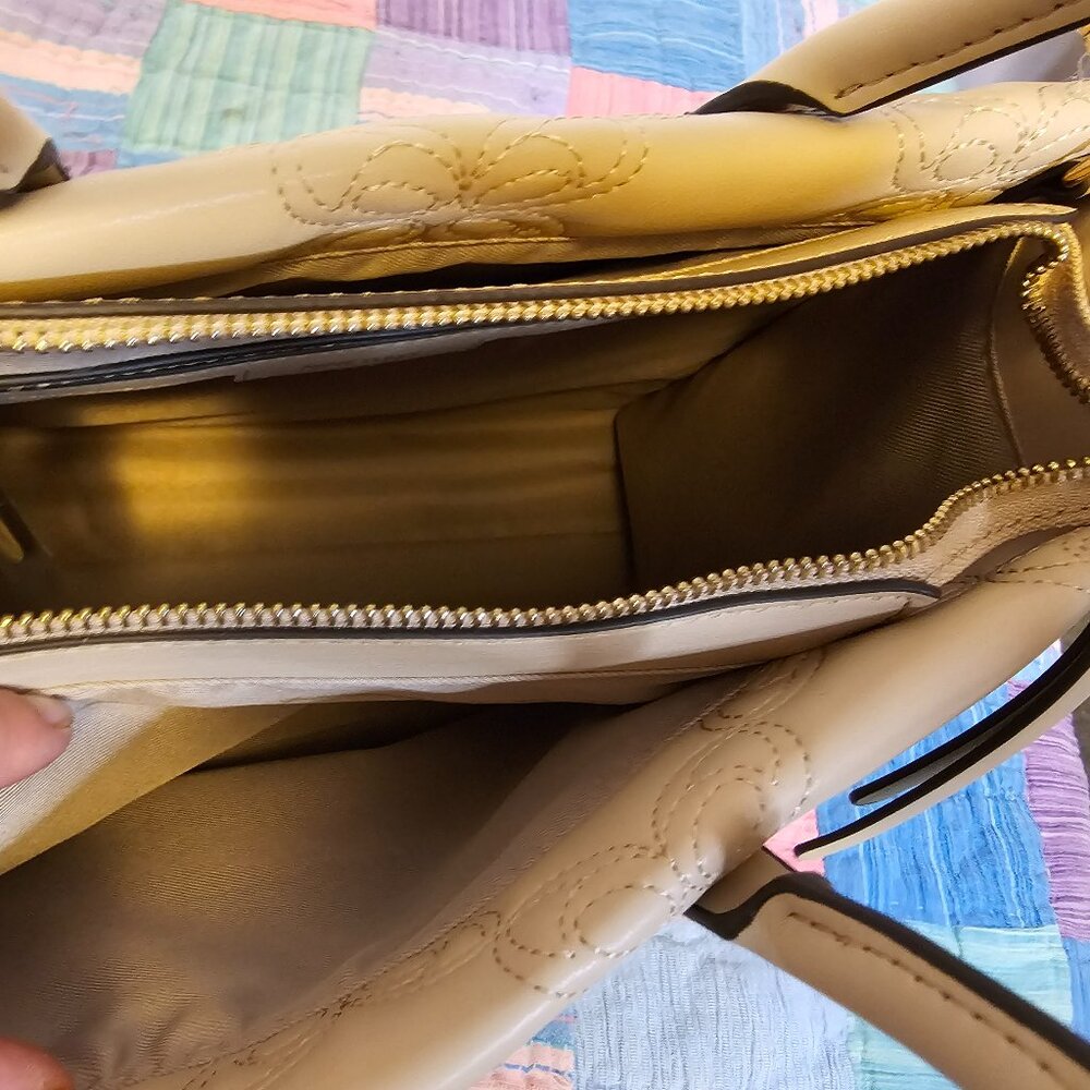 Nine West Cosette Tote Bag, Beige, NWT - Picture 4 of 6